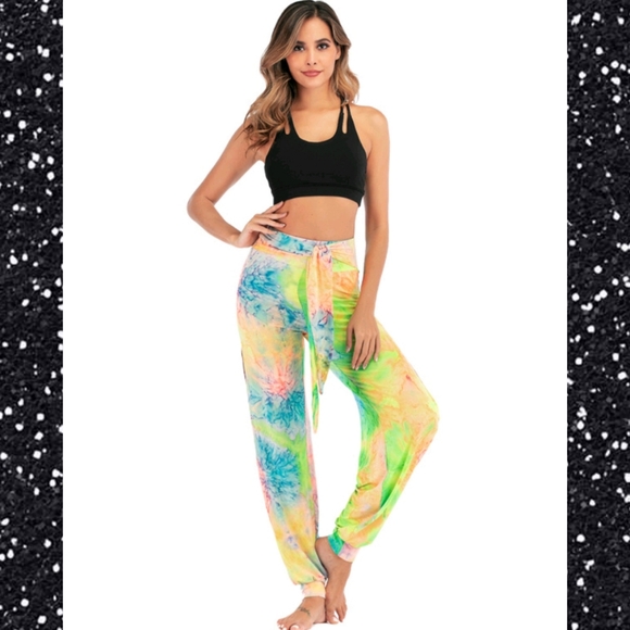 ‼️CLEARANCE PRICE FIRM‼️HPx3⭐🎉Tye Dye Pants🎉⭐ - Picture 2 of 5